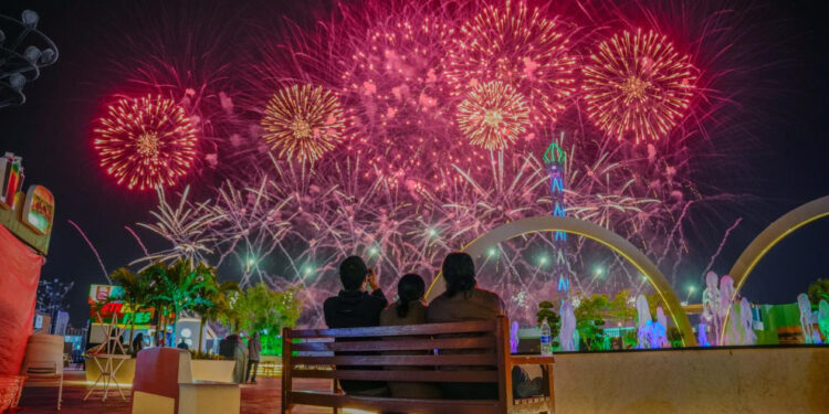 Liuyang Fireworks Paint the Night Sky of Abu Dhabi