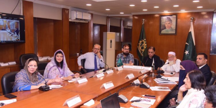 Domestic Conference Experts discuss controlling cases of rabies, initiatives to save communities