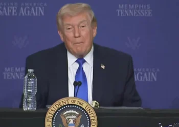 Trump Jokes About Renaming Strait of Hormuz the “Strait of Trump” Amid Iran Tensions