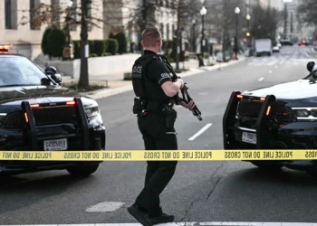 White House area shut down after van breaches security barricade