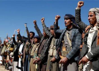 Yemen’s Houthis Launch Missiles at Israel, Escalating Middle East Conflict and Global Energy Risks