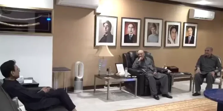 President Zardari stresses ‘unity, political harmony’ in Karachi meeting with Naqvi, MQM-P’s Khalid Maqbool