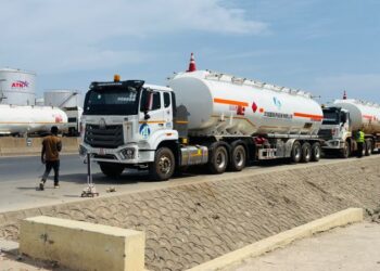 Tanker drivers claim they are facing long waits at depots due to fuel shortage