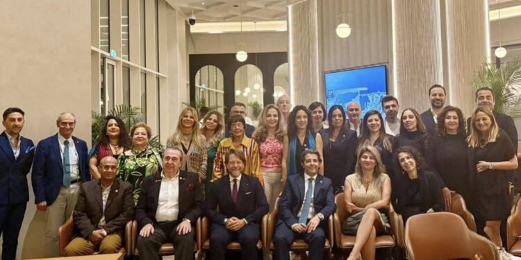 A beautiful evening of fellowship as the Rotary Club of Dubai gathered for a social dinner with our friends