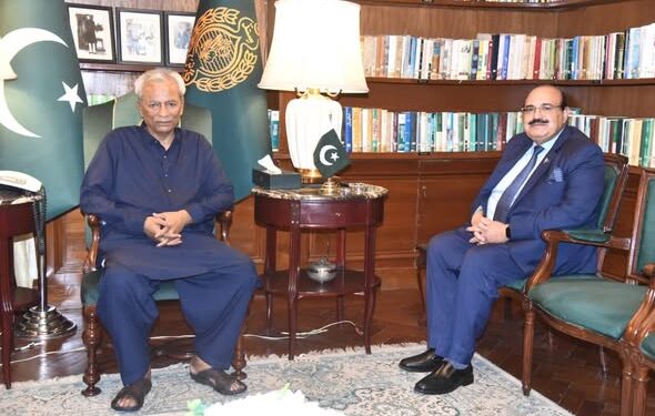 Kaukab Iqbal Meets Nehal Hashmi, Extends Warm Congratulations on His Appointment as Governor of Sindh, Marking a New Era of Collaboration for Consumer Welfare.