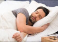 Sleeping after 11pm: Experts sound the alarm.