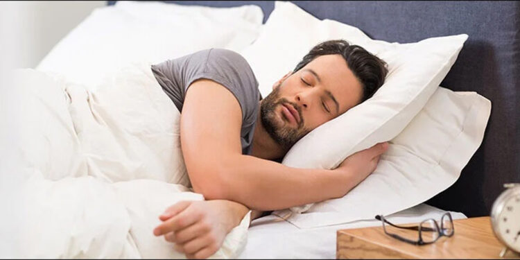 Sleeping after 11pm: Experts sound the alarm.