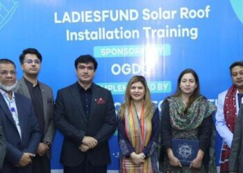 LADIESFUND Launches Solar Roof Installation Training for Women Engineers at Mehran University