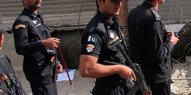 IED blast in Wana kills two policemen, injures 31