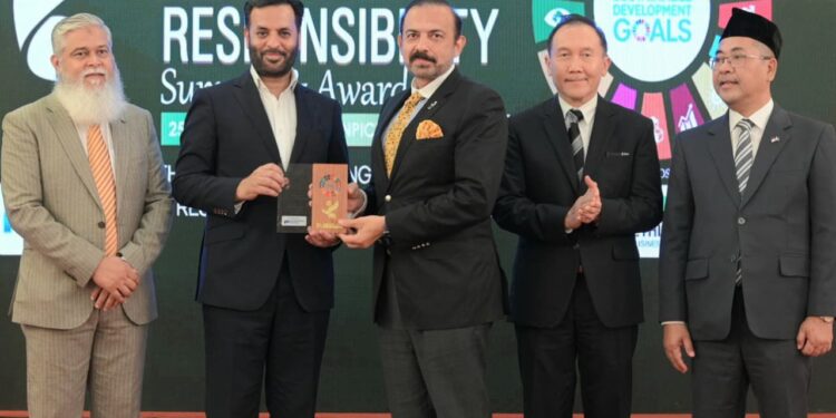 Coca Cola Pakistan Recognized with Two Sustainability Awards at International CSR Summit