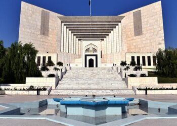 Supreme Court rules Rescue 1122 employees are not civil servants