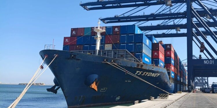 Transhipment commences from Karachi Port – Chairman KPT committed to support regional and global trade amid geopolitical situation
