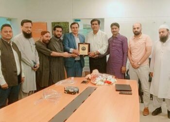 A delegation of Orangi Traders Association led by Abdul Qadir Sheikhani met with Regional Head KE Captain (R) Manzoor Ahmed Lodhi.