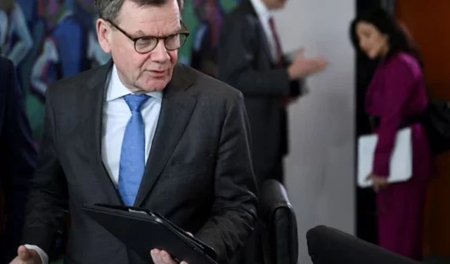 US-Iran Direct Talks in Pakistan, UAE Pushes Strait Security as Middle East Conflict Escalates