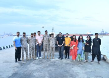 VOK and KPT distribute Eid gifts, grocery bags