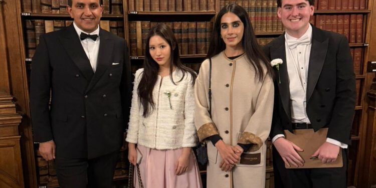 Dr Faisal Mushtaq Makes Pakistan Stand Tall at the Oxford Union