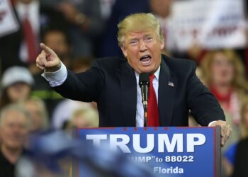 Trump Warns of Military Option Ahead of US-Iran Talks in Islamabad