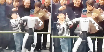 Robot slaps child during performance.