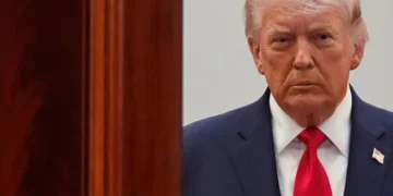 Trump Warns of Escalation as Fragile Truce Tested by Israel Strikes and Oil Surge