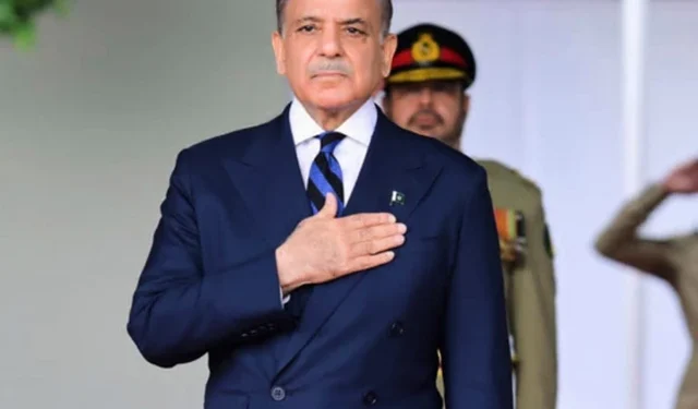 Pakistan Marks Constitution Day with Tributes to 1973 Constitution Framers