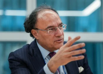 Pakistan Weighs Eurobonds, Loans to Offset UAE Facility as Middle East War Pressures Economy