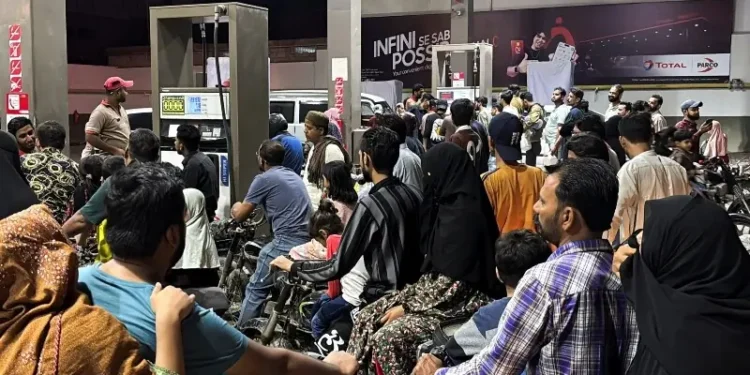 Pakistan Hikes Petrol to Rs458, Diesel to Rs520 Amid Global Oil Shock, Announces Targeted Subsidies