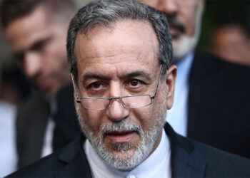 Iran Guarantees Two-Week Safe Passage in Hormuz as US Agrees to Ceasefire, Islamabad Talks Set