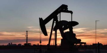 Oil Prices Ease After Early Gains as Market Weighs US–Iran Ceasefire Extension