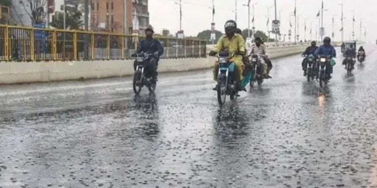 Karachi Receives Widespread Rainfall as Authorities Issue High Alert