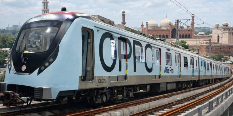 OPPO Unveils A6s Pro-Branded Metro Train to Celebrate Pakistan–China Friendship