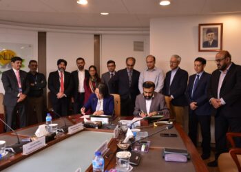 Pakistan Welcomes ADB-NHA Deal for M6 Motorway Project