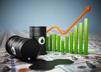 Soaring Fuel Prices Push Pakistanis Toward Ride-Hailing and Cost-Saving Commutes