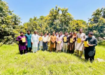 PHDEC Holds Mango Bagging Workshop in Tando Jam to Boost Export Quality