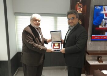 Ateeq Ur Rahman Honoured by PNSC CEO Syed Jarar Haider Kazmi for Contribution to National Economy