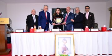 Senator Sherry Rehman Highlights Global Instability and Pakistan’s Diplomatic Role at ESUP Session in Karachi