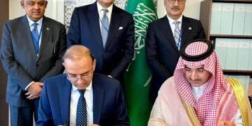 Pakistan Receives $1 Billion Saudi Deposit to Boost Reserves