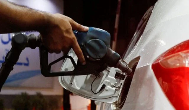Govt hikes petrol, high-speed diesel prices by Rs26.77 per litre