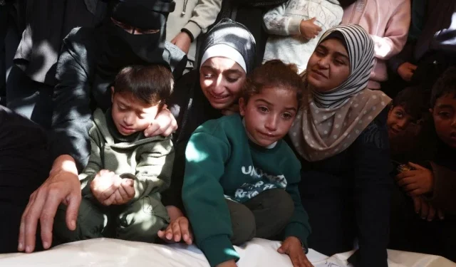 Four Palestinians, Including Child, Killed in Israeli Strikes Across Gaza Despite Ceasefire