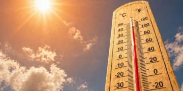 Heatwave Grips Upper and Central Sindh as Meteorological Department Issues Alert Until May 3