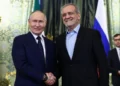 Pezeshkian, Putin Discuss Fallout of Islamabad Talks, Stress Continued Diplomacy