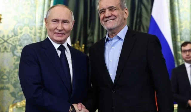 Pezeshkian, Putin Discuss Fallout of Islamabad Talks, Stress Continued Diplomacy