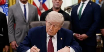 Iran Reviews US Proposals Amid Strait Tensions