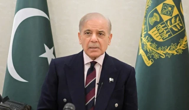 PM Shehbaz Orders Strategy to Stabilise Electricity Tariffs, Boost Energy Reforms