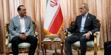 Pakistan Steps Up Iran-US Mediation as Field Marshal Asim Munir Holds High-Level Talks in Tehran