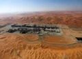 Oil Prices Rise Amid Iran Talks Uncertainty, but Weekly Losses Persist