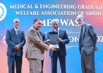Sindh Governor Honors Dr. Syed Sajjad Hussain With Lifetime Achievement Award
