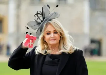 Bonnie Tyler Placed in Induced Coma After Emergency Surgery