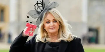 Bonnie Tyler Placed in Induced Coma After Emergency Surgery