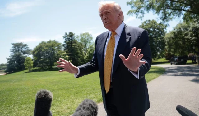 Trump Says Iran Nuclear Threat Outweighs Economic Pain as Strait of Hormuz Crisis Deepens