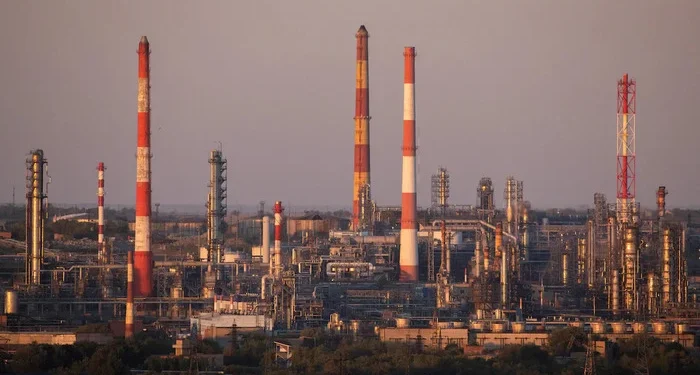 Pakistan Refining Sector Under Strain as Diesel Pricing Formula Sparks Industry Backlash